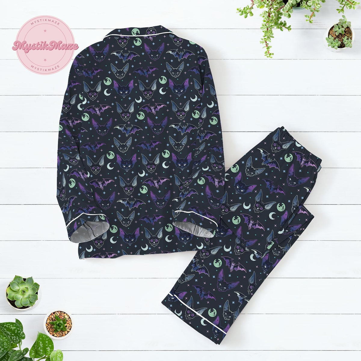 Christmas Creepy Bat Pajamas Set, Goth Holiday Pajamas, Spooky Season Shirt, Dark Art Art Pajamas For Party, Christmas Vibes Merch