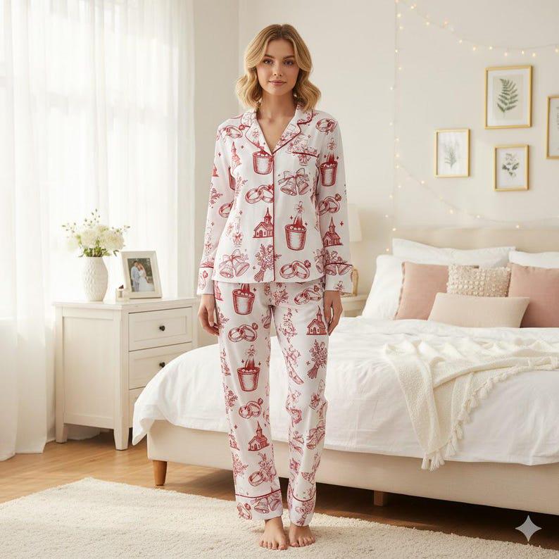 Satin Pajama Set: Women's Short Sleeve Sleepwear, Contrast Piping