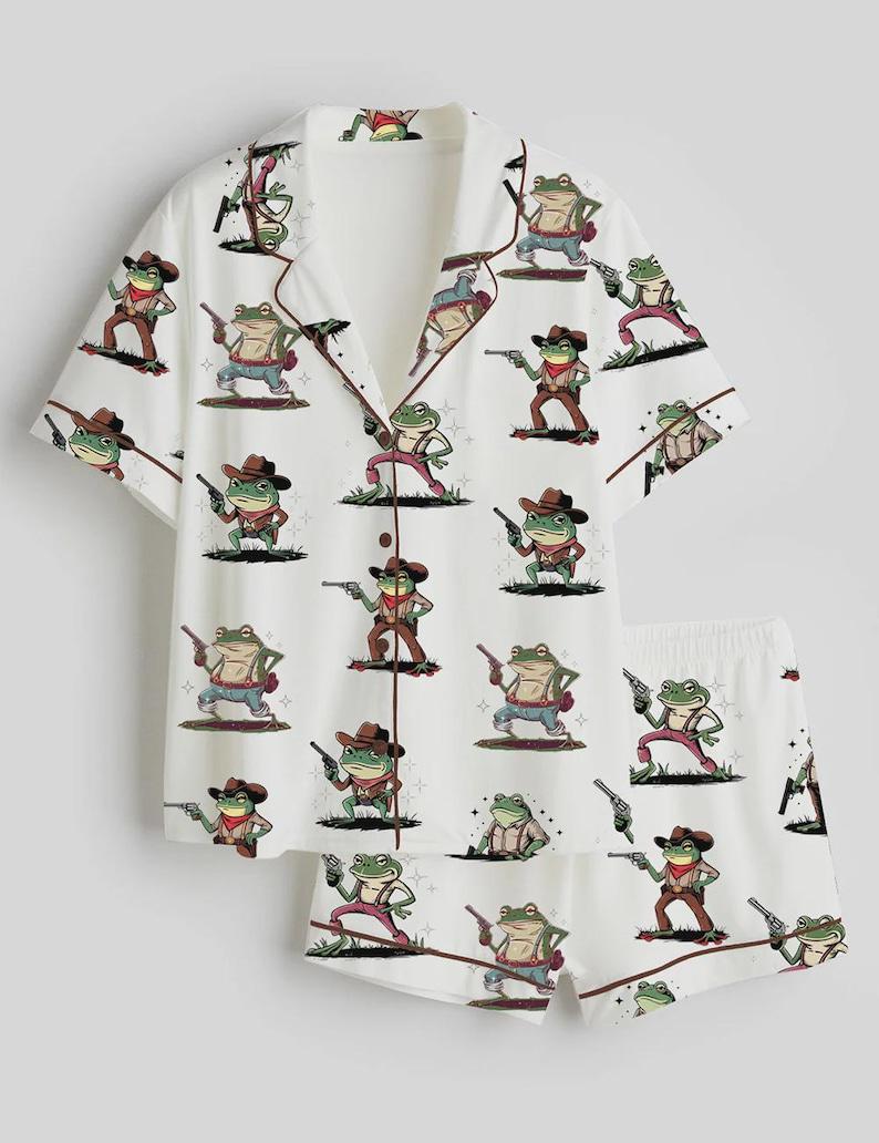 Western Frog Pajamas Women, Funny Cowgirl Sleepwear, Country Lounge PJs Gift