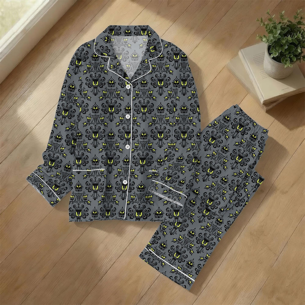 Haunted Mansion Happy Haunts Pajamas, Disney Spooky Ride Sleepwear, Haunted Mansion Short Pajama, Theme Park Lounge Pjs Gift For Her