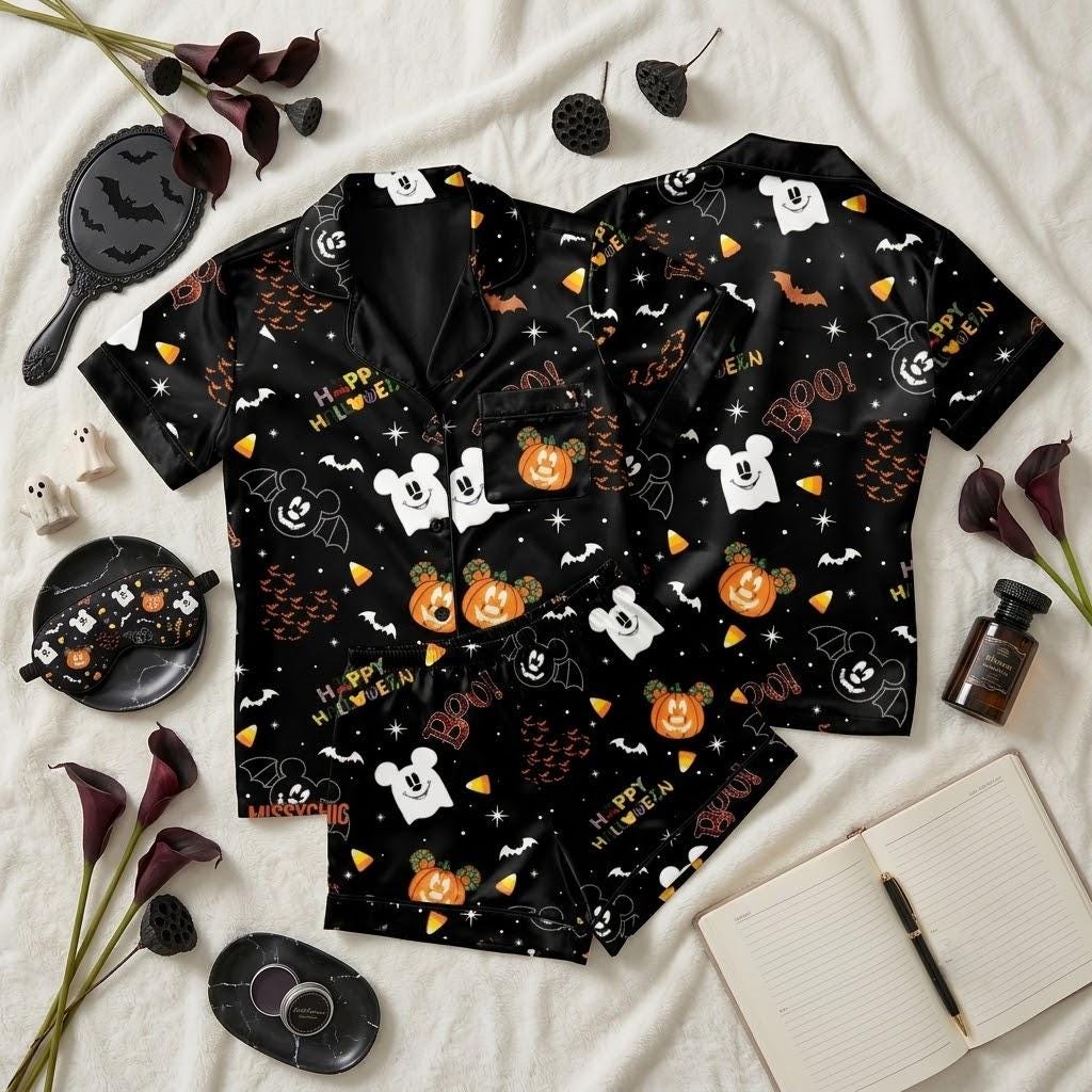 Celebrate A Spooky Night With Disney Mickey Mouse, Halloween Character Pajamas, Pumpkin Season Nightwear, Festive Bedtime Outfit