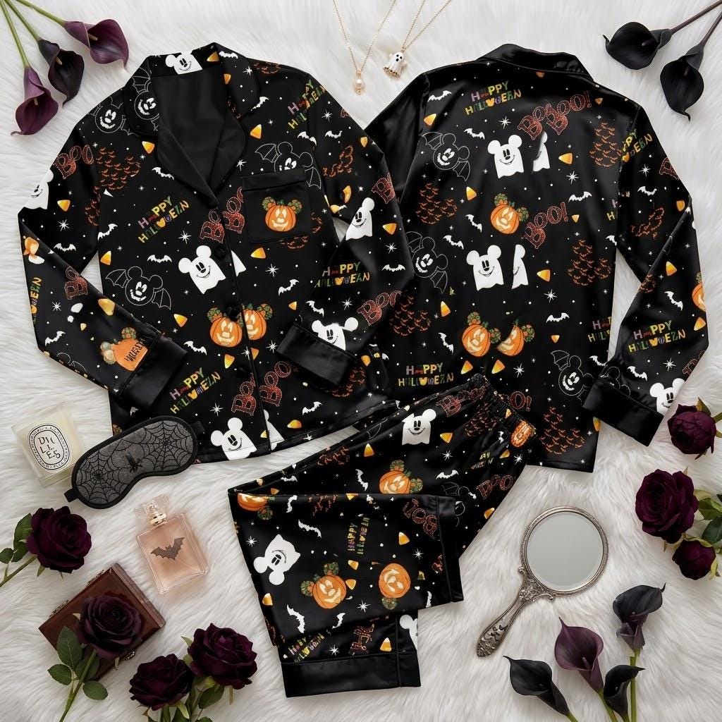 Celebrate A Spooky Night With Disney Mickey Mouse, Halloween Character Pajamas, Pumpkin Season Nightwear, Festive Bedtime Outfit